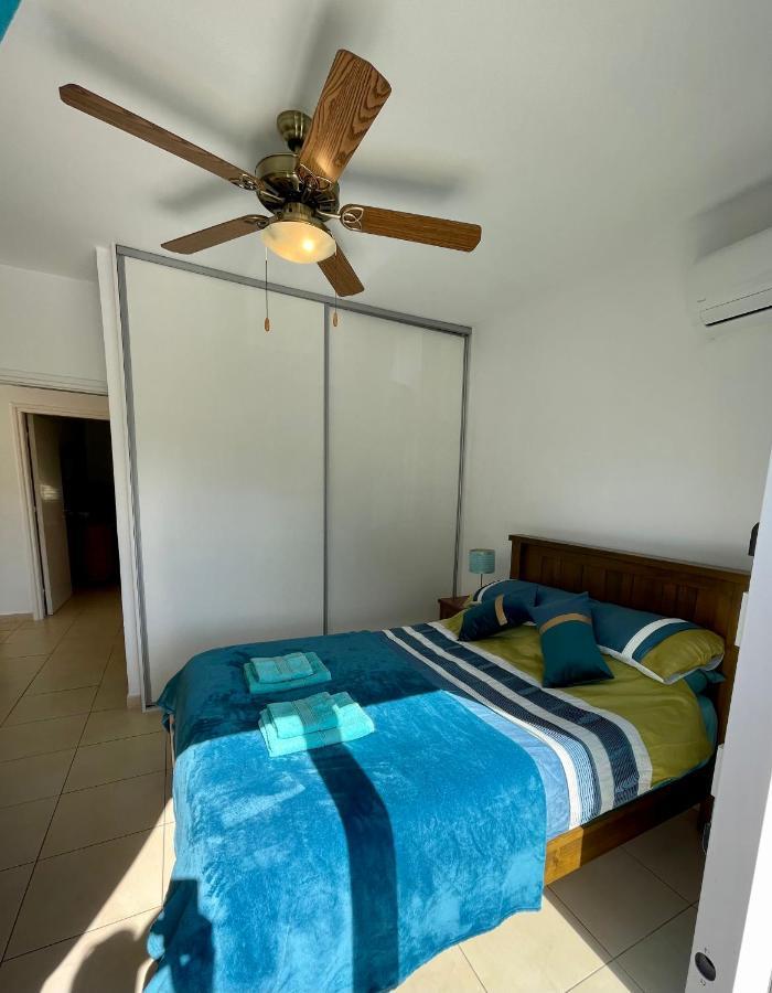 109 Queens Gardens, Paphos Apartment Bagian luar foto